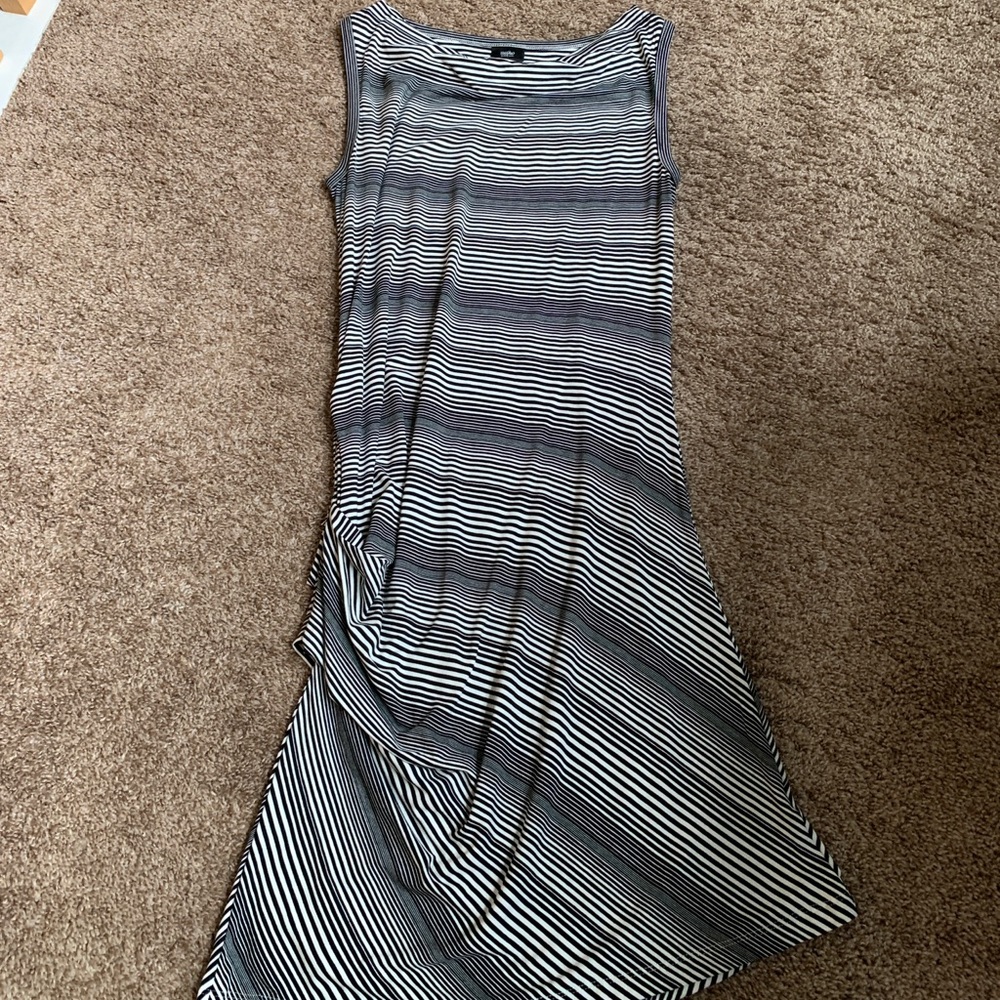 Mossimo 👗 - Picture 2 of 4